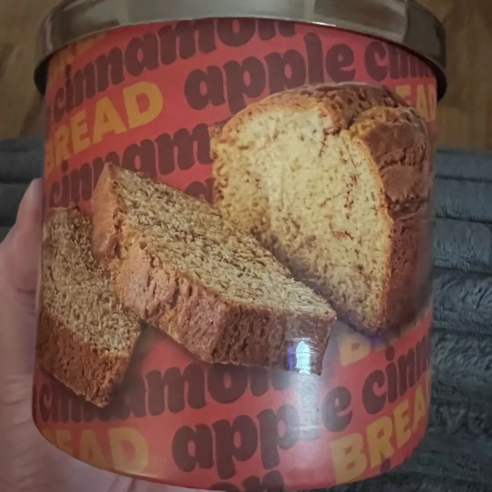 GooseCreek Pillsbury Apple Cinnamon Bread Scented Candle - 3 Wick